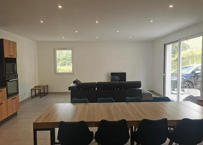 Maison Mitoyenne Au Coeur Du Pays Basque