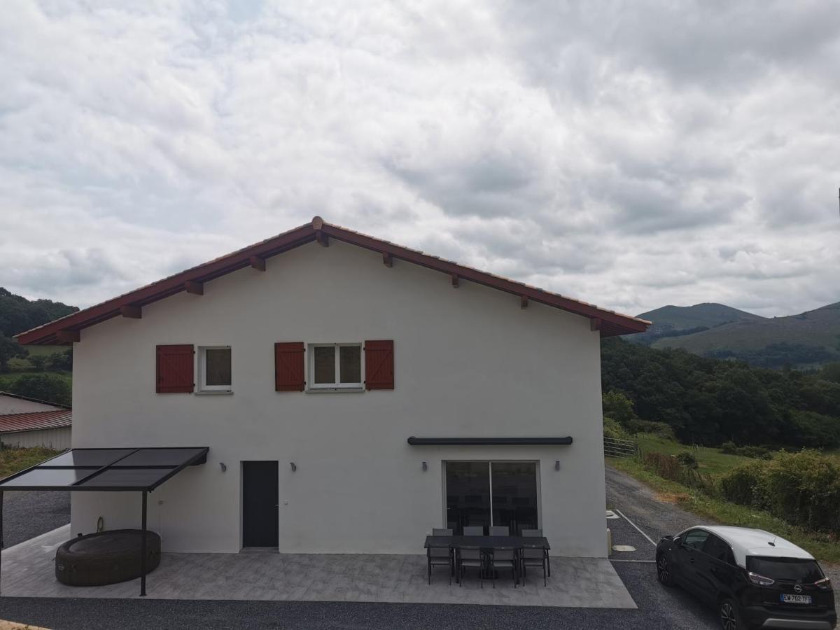 Maison Mitoyenne Au Coeur Du Pays Basque